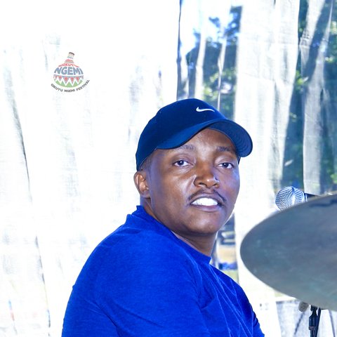 Waweru Uyu, drummer